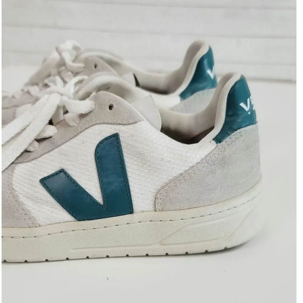 VEJAS V-10 B-MESH WHITE BRITTANY  SNEAKERS IN HUNTER GREEN, sz 9